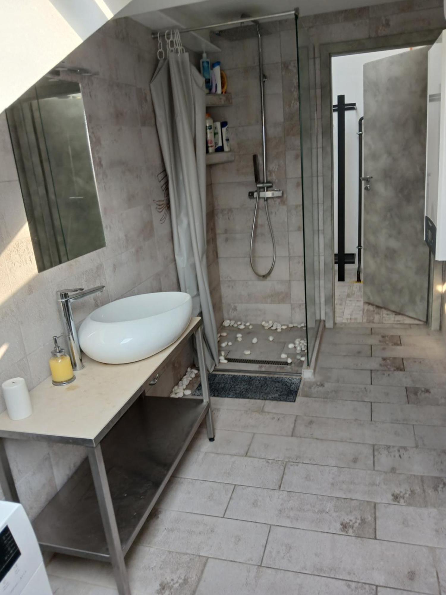 8X8 Tetoter Apartman Szegedin Exterior foto